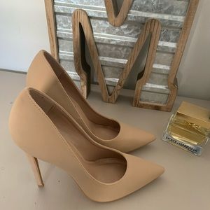 ‼️🔥👠🙏🏾Stiletto heels🔥🔥